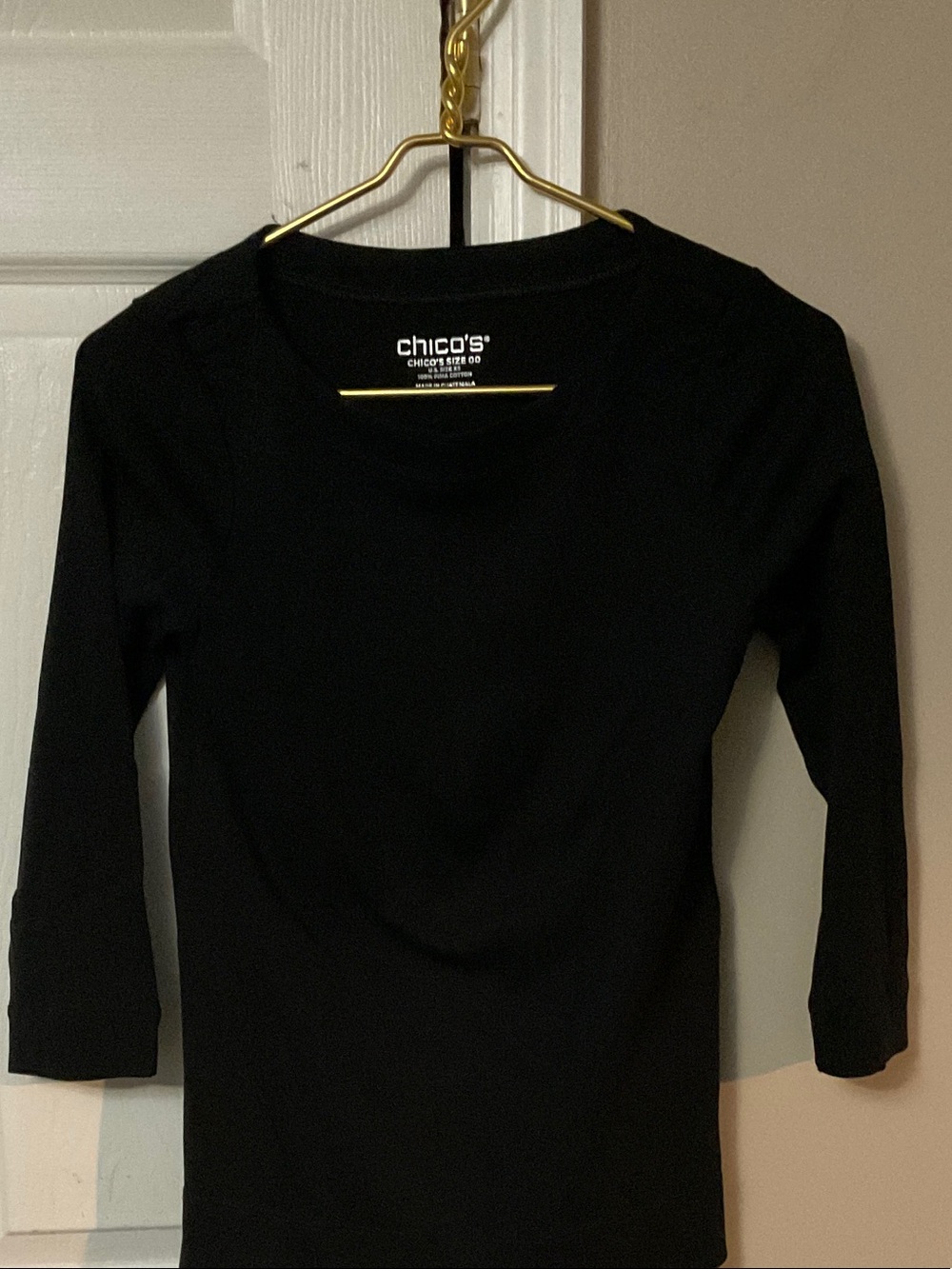 Chico's Black Scoop Neck Three-Quarter Sleeve Top - Sleek Basics